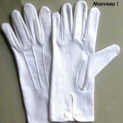 Les gants blancs pour toutes les mains 